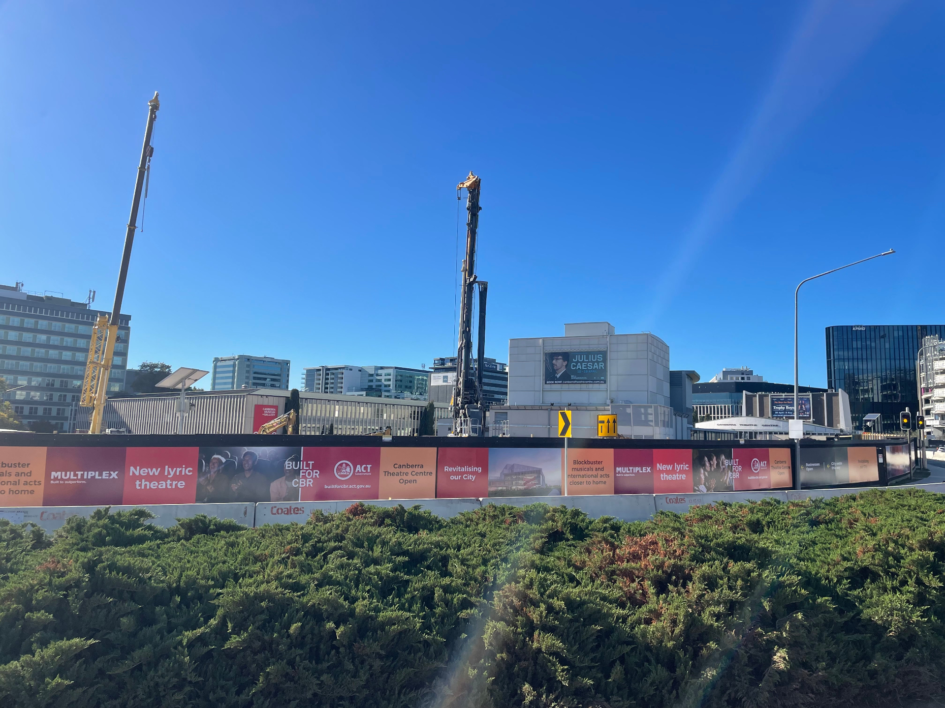 Full-Perimeter Hoarding