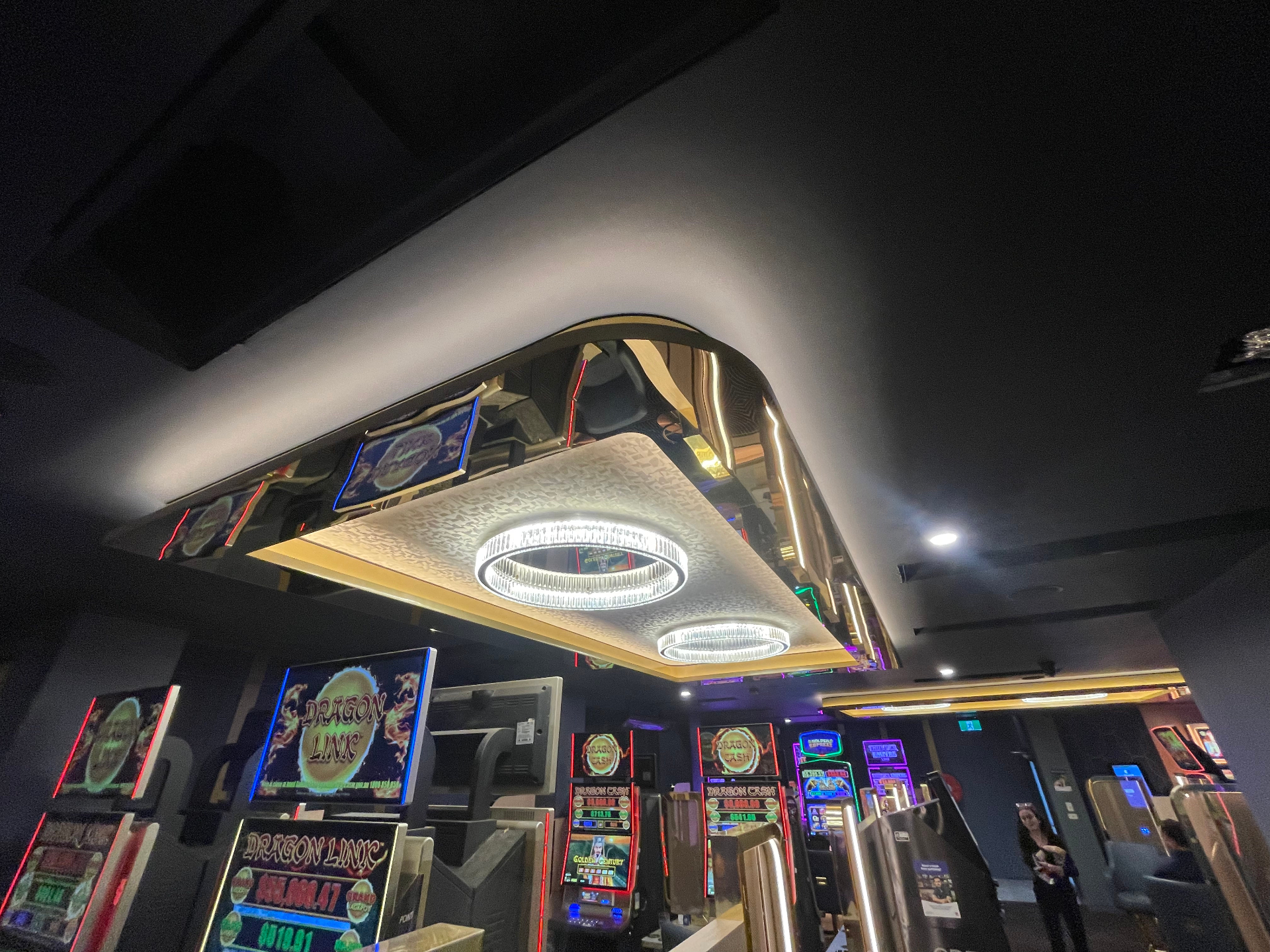 Completed mirrored ceiling detail in venue operation